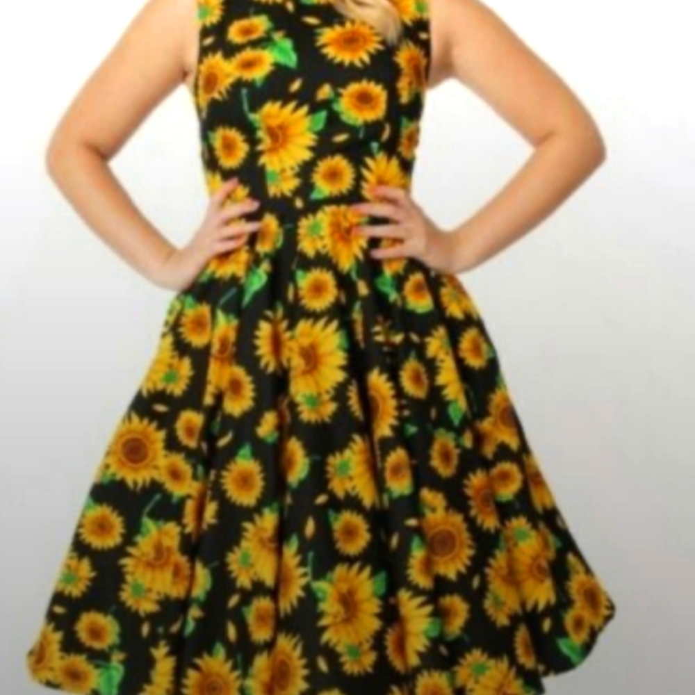 Magnolia Park / Unique Vintage Sunflower Dress